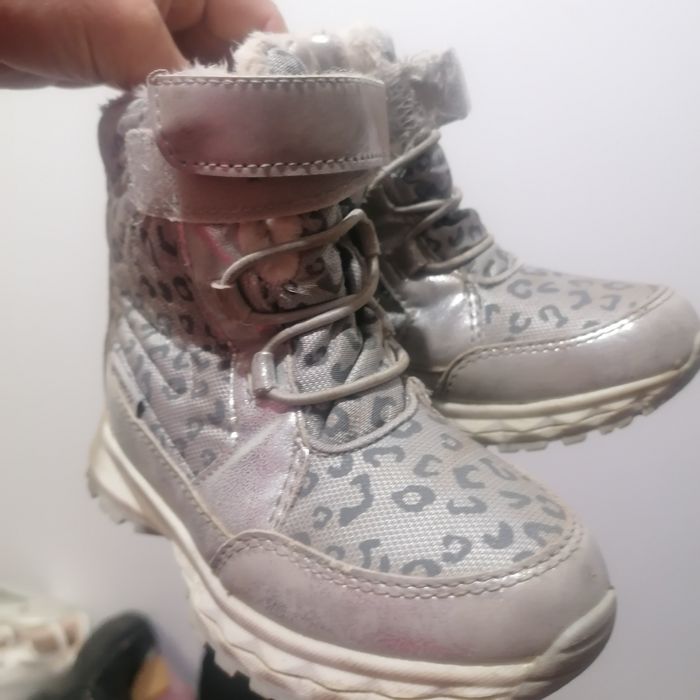 Дитяче взуття стан і ціна супер