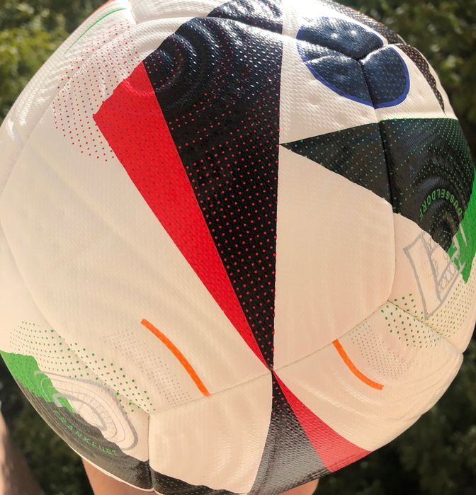 Футбольный мяч топ качества EURO 24 Fussballliebe Competition