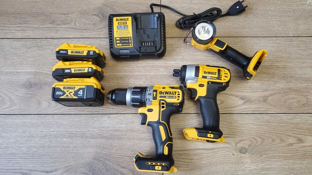 Zestaw 7 narzędzi DeWalt+ 3 baterie. Skrzynka i torba gratis!