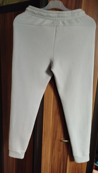 Spodnie dresowe damskie puma rozmiar S stan bardzo dobry