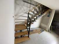 Schody metalowe loft na konstrukcji stalowej