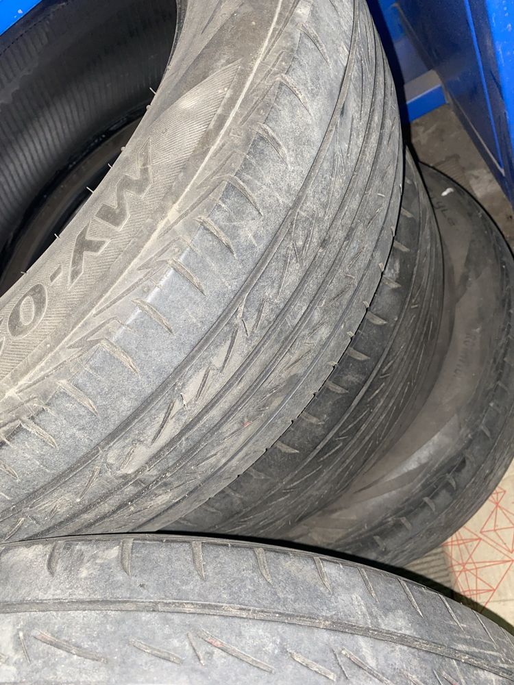 Комплект літньої резини 195/60/R15 Bridgestone в хорошому стані