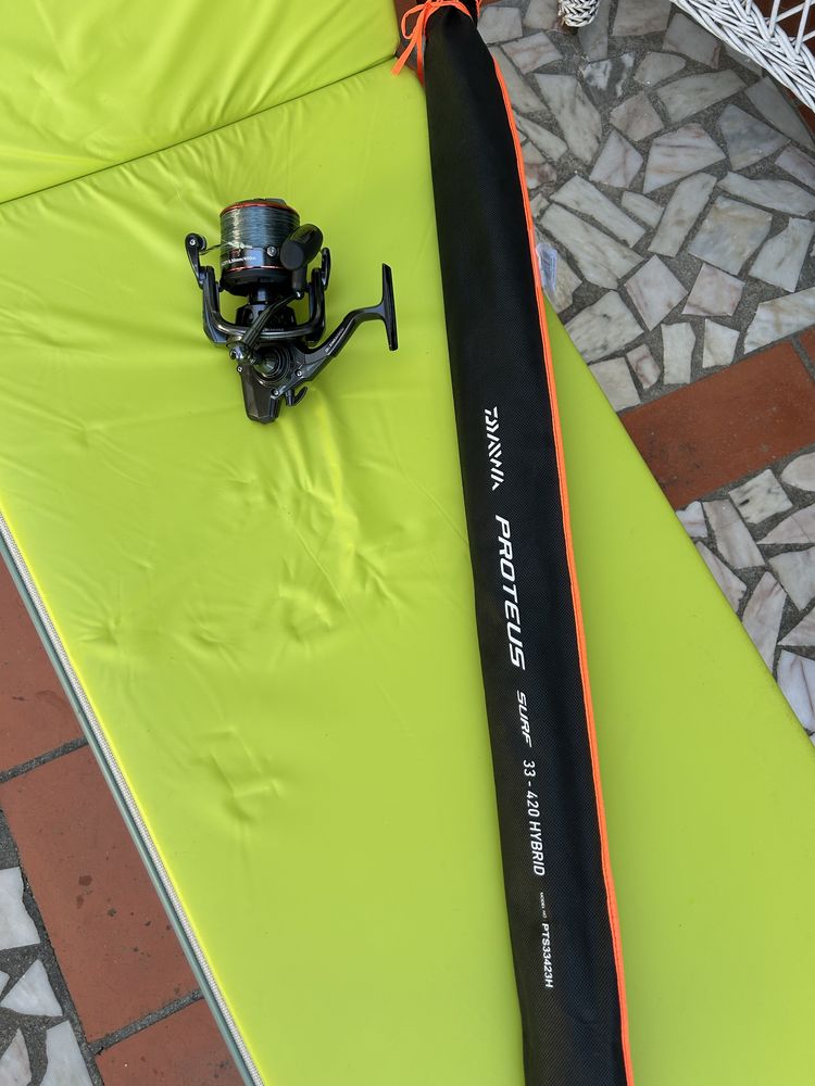 Conjunto Pesca Surfcasting Daiwa proteus e vega power force t80