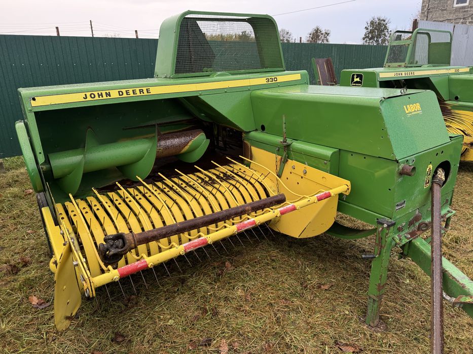 Тюковий Прес Підбирач Пресс подборщик JOHN DEERE 330 (339-336-332)