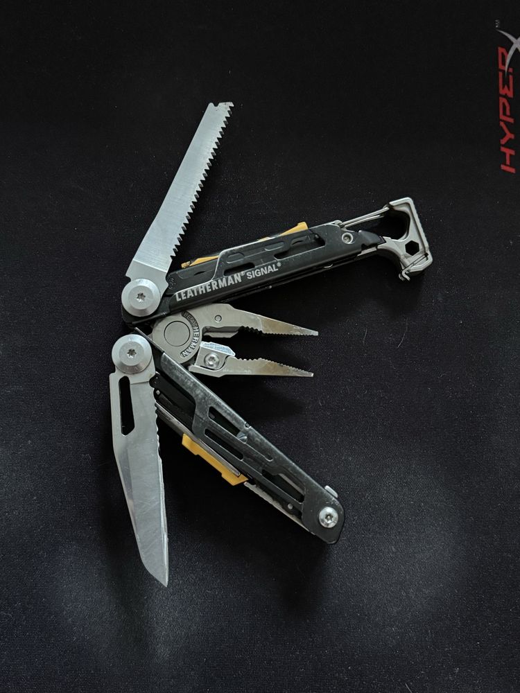 Мультитул Leatherman Signal з кобурою та бітами