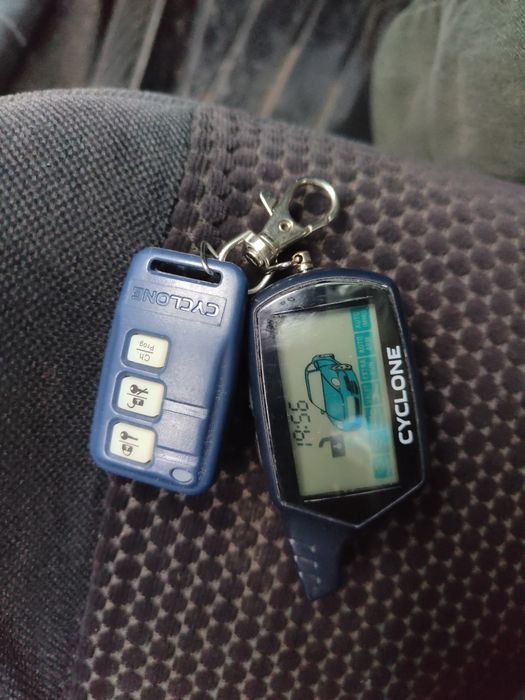 Брелок до сигналізації cyclone 1000
