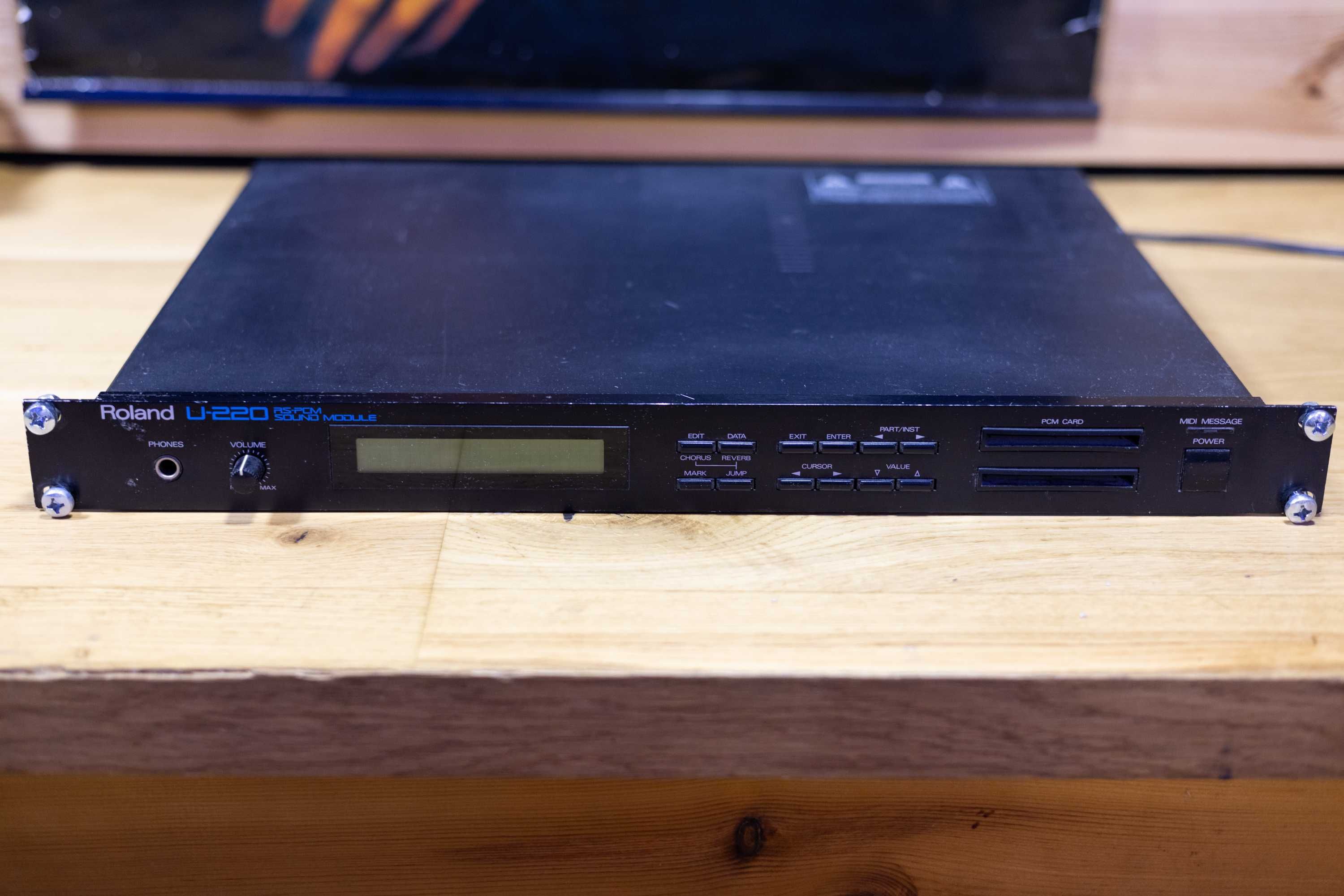 Roland U220 RS PCM + karty z brzmieniami