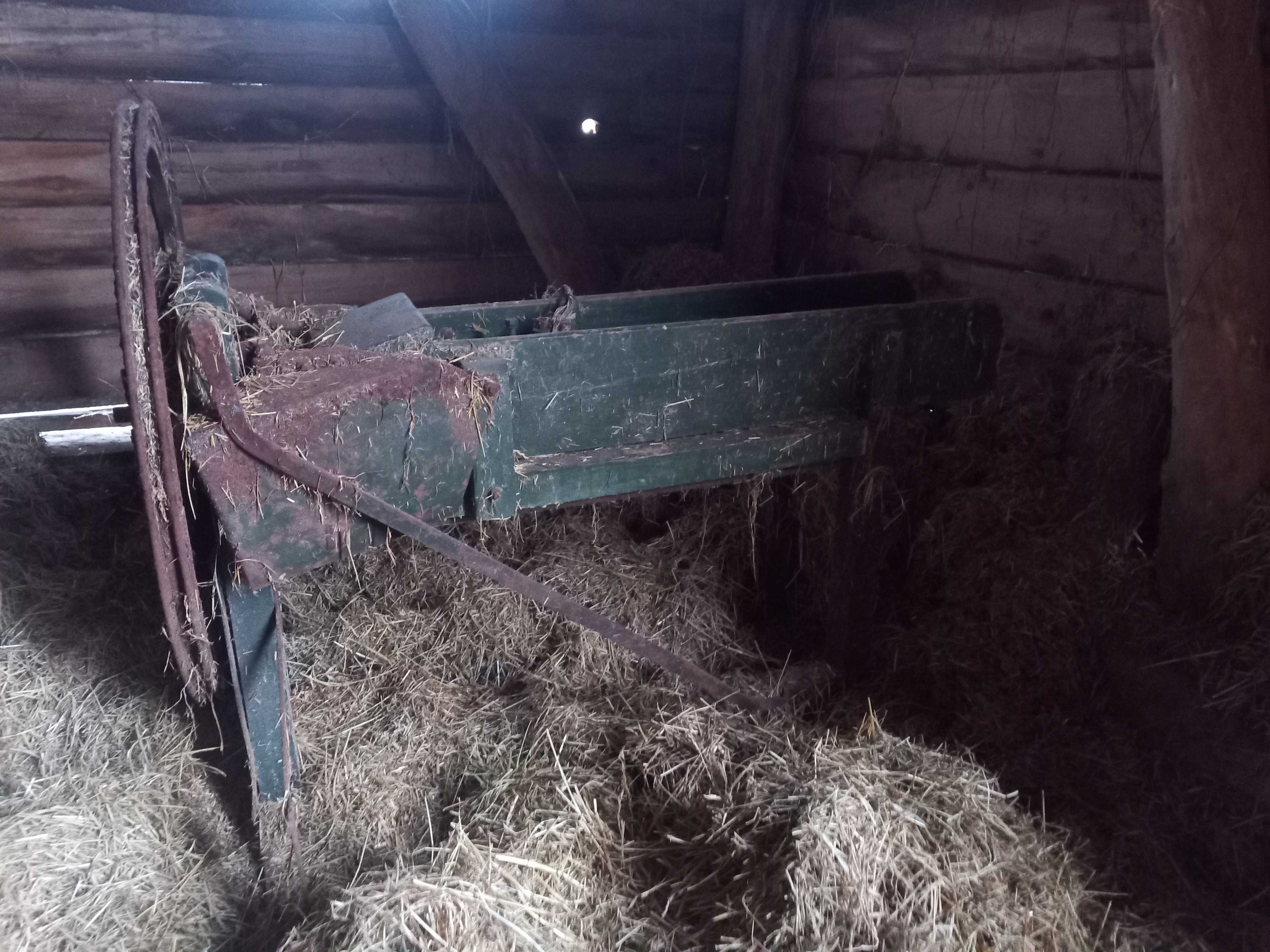 Sieczkarnia ręczno kierakowa z lat 60.tych, zabytkowa