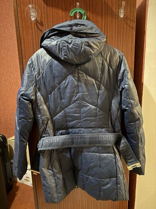 Зимовий пуховик