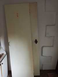 Старые двери из квартиры-хрущевки