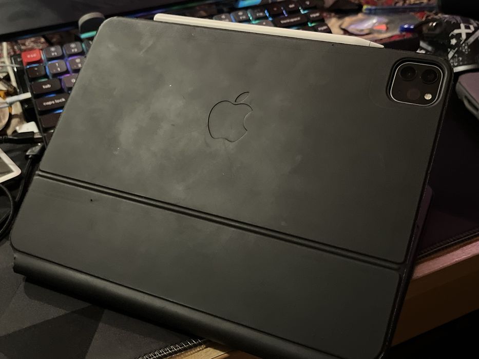 Оригінальна iPad Magic Keyboard 11 Pro a2261