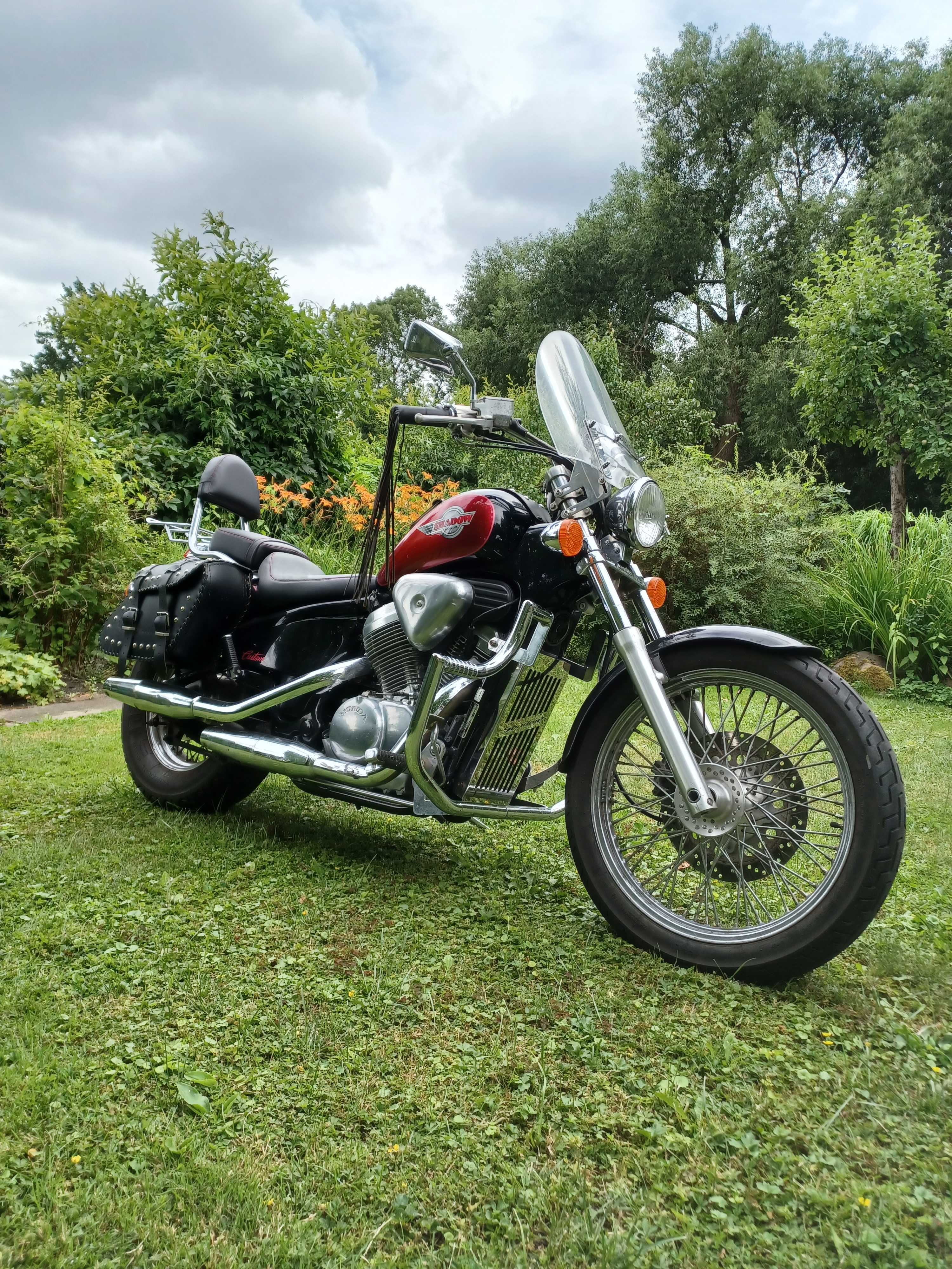 Honda shadow  600