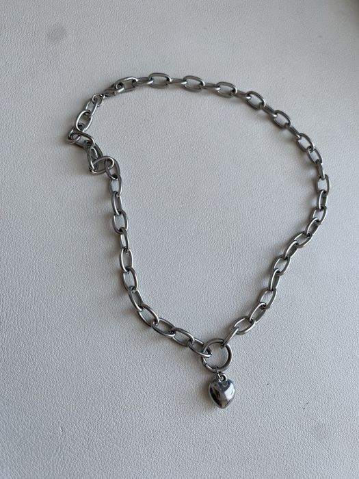 Naszyjnik wisiorek z łańcucha z sercem kolor srebrny