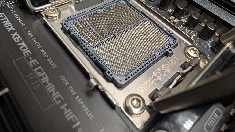 Płyta główna ASUS X670E-E STRIX Gaming WIFI
