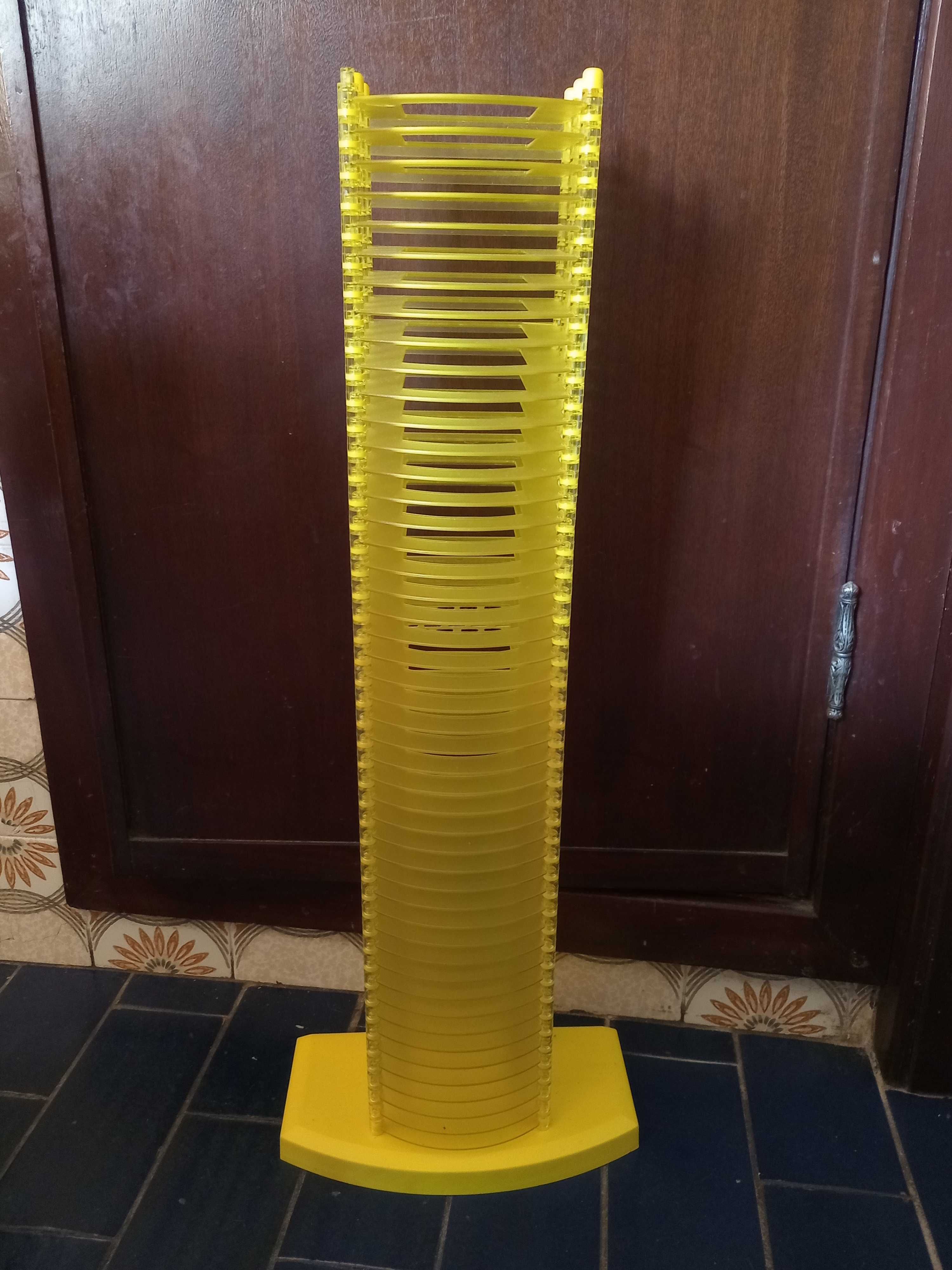 Movel porta cds como novo