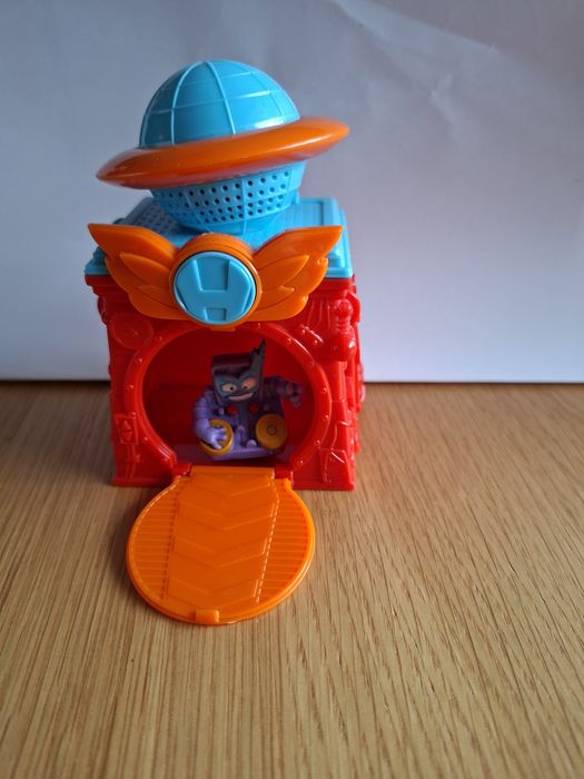 Super zings kablom blaster z dźwiękiem