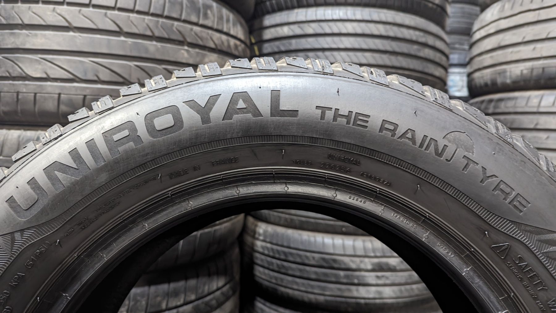 Шина 195/65 R 15 UNIROYAL MS plus 77. Одне колесо. Розпаровка.