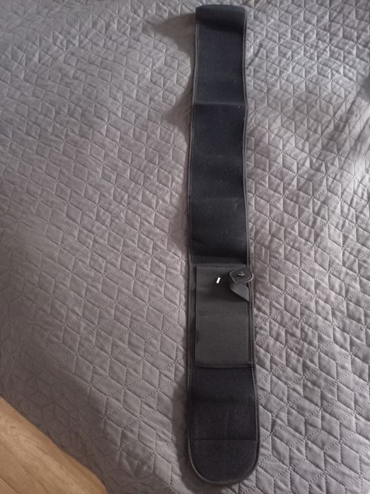 Pas na brzuch -kabura