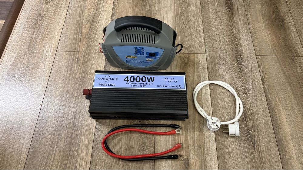 Інвертор/Инвертор  + Зарядний пристрій/Зарядное устройство