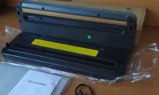 Вакуумный упаковщик Vacuum Sealer
