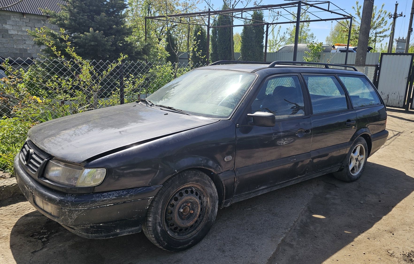 Розбираємо Passat B4 1.8