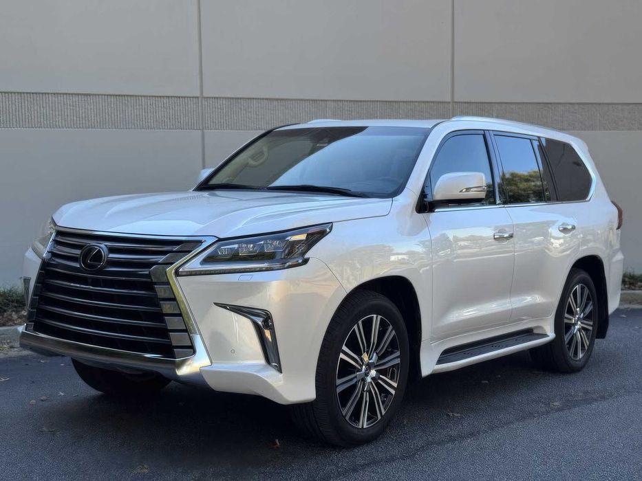 Lexus LX 570 3-Row      2018