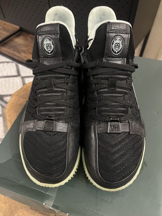 Nike Lebron кроссовки мужские