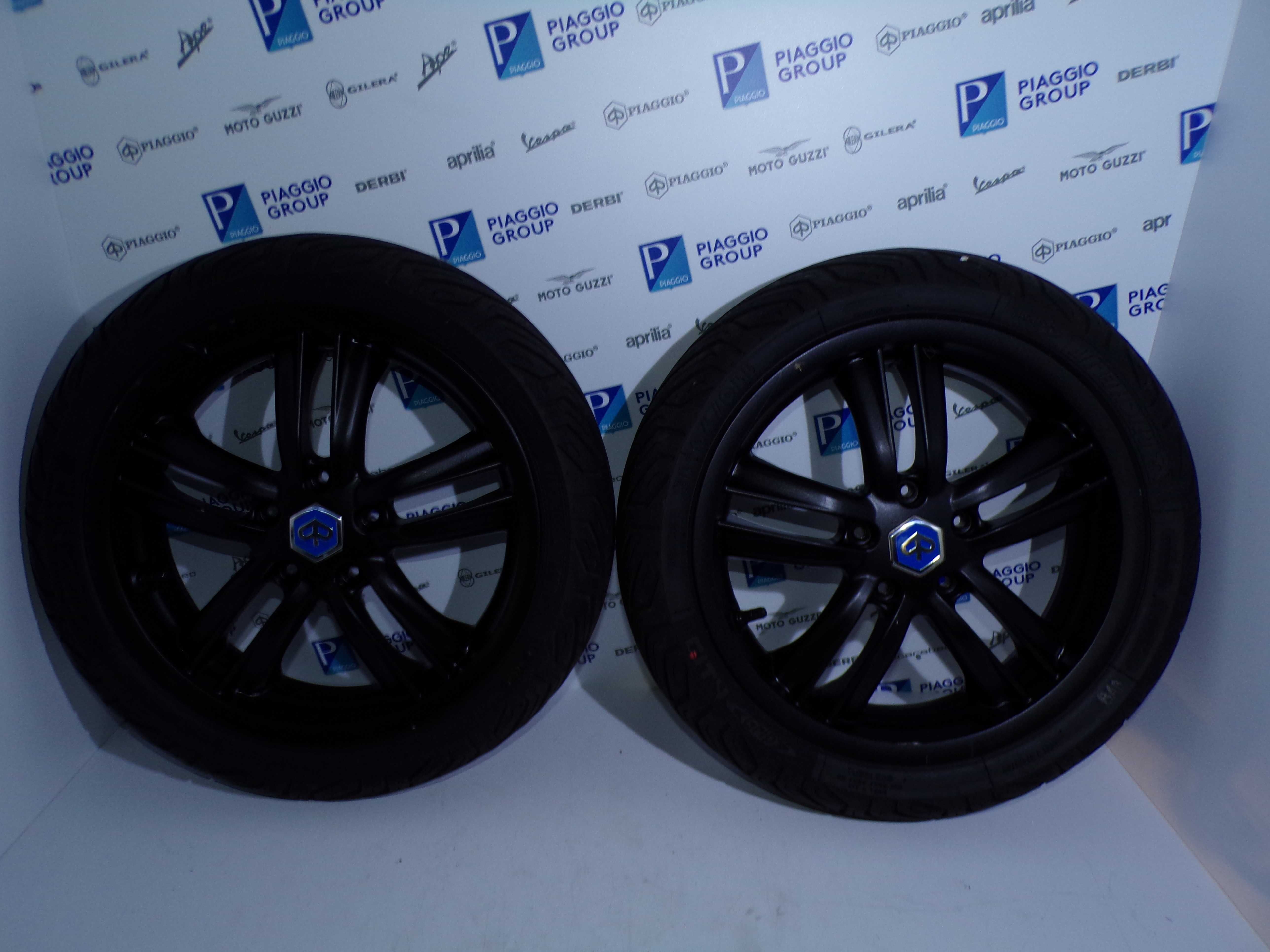 Koła Felgi Opony przód Piaggio MP3 300 Hpe Vespa Gts 13"