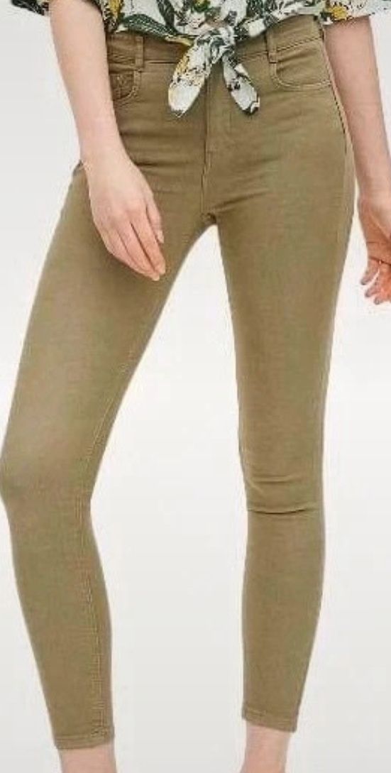 Spodnie Rurki skinny oliwkowe zielone khaki s 36 jak nowe pull&bear