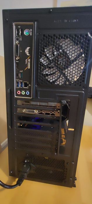 Komputer Gamingowy Ryzen 5 3600 / RX 580 / 16GB /Nowe podzespoły