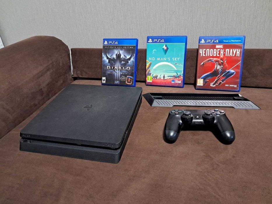 Playstation 4 PS4 slim 1 tb с играми