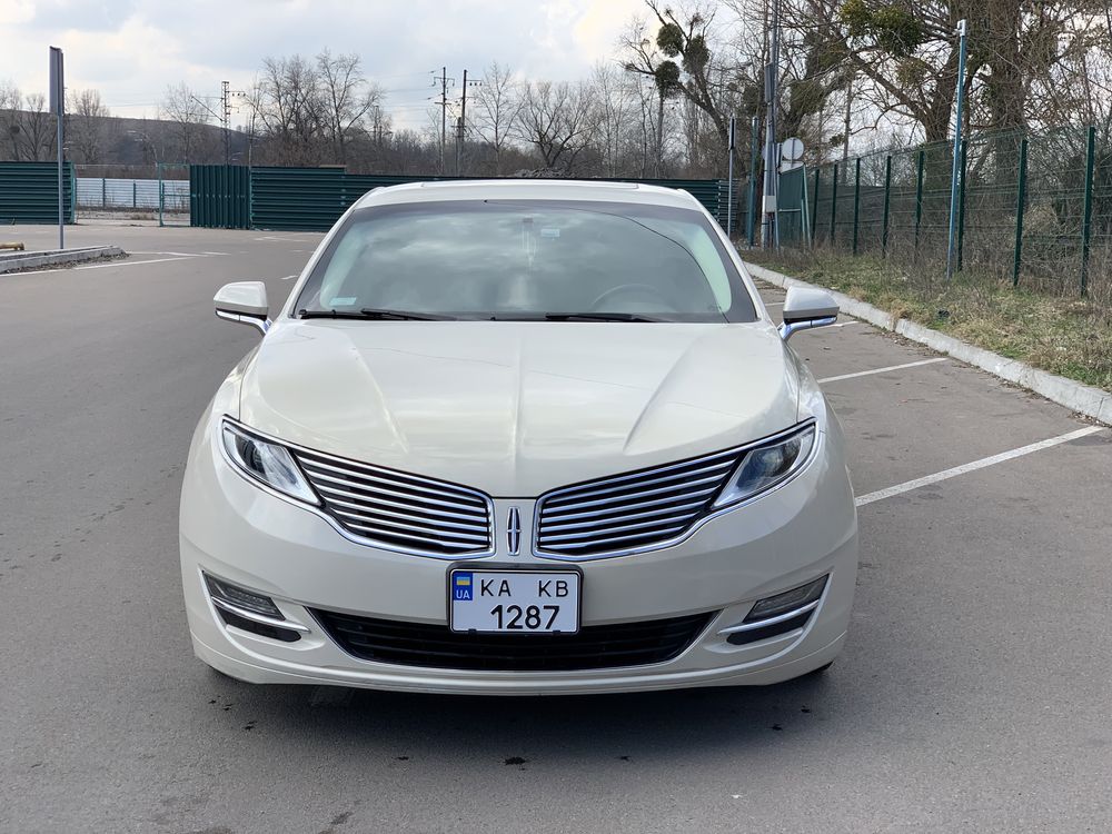 Lincoln MKZ Reserved