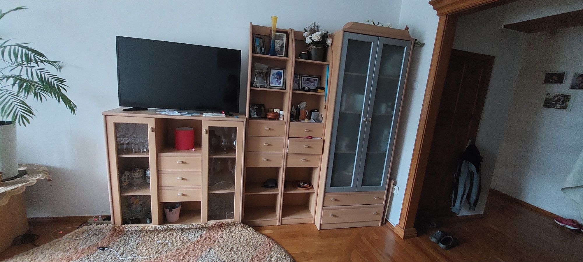 Продам стінку у вітальню