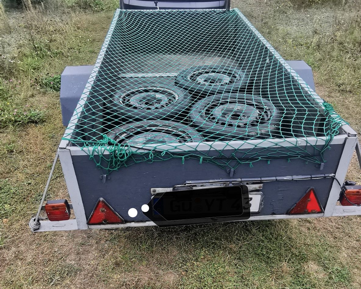 Przyczepka samochodowa 1300kg, 3m x 1,3m, na kat B