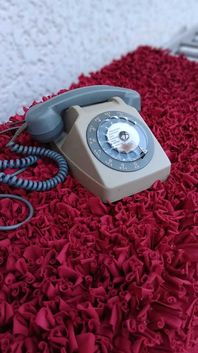 Telefone dos anos 70