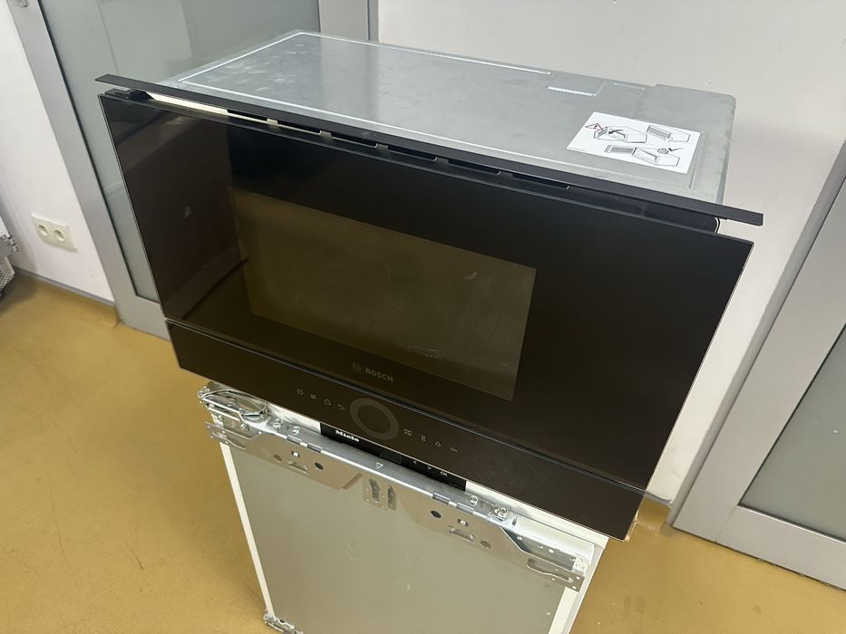 BOSCH BFR7221B1 kuchenka mikrofalowa do zabudowy NOWA