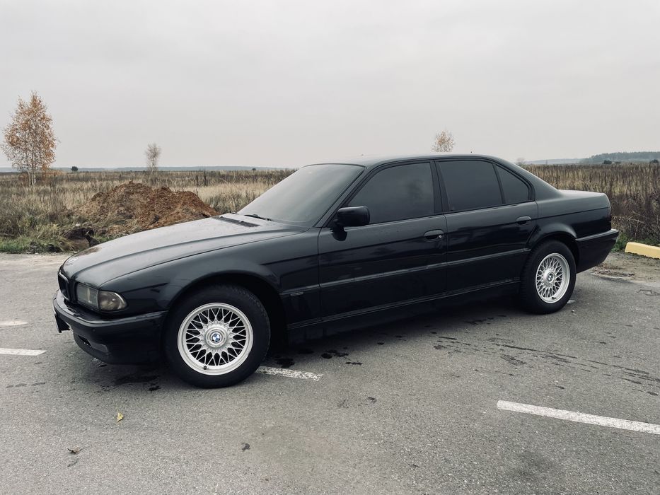 Продам BMW E38 2.8 m52b28