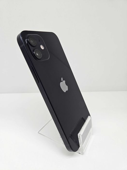 Apple iPhone 12 64GB / Black