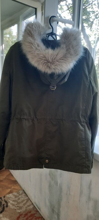 Куртка Zara  женская