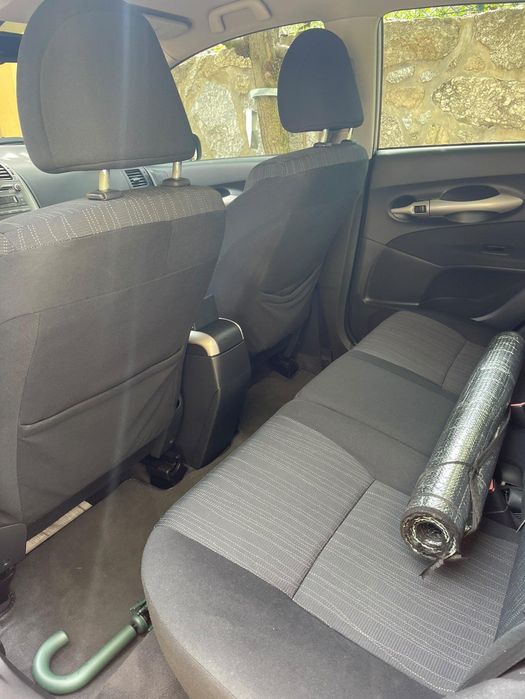 Toyota auris D-4D 1.4 Sol