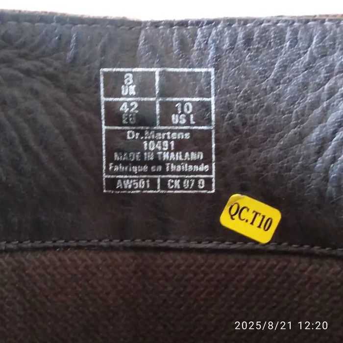 Шкіряні чоботи Dr. Martens коричневого кольору, EU 42