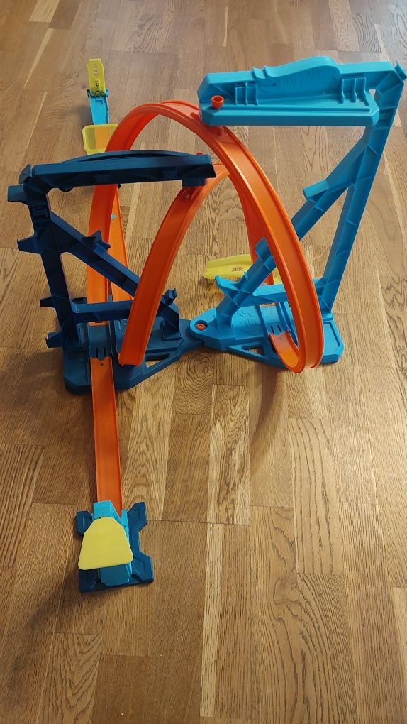 Duży tor Mattel Hot Wheels 900 GVG10 Ea Hw Tb Infinity Loop