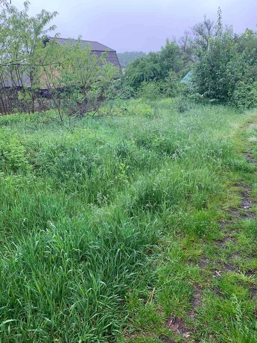 Продаю  земельну  ділянку 23 соток під будівництво (поблизу річки)