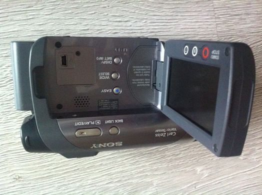 Відеокамера Sony DCR DVD 305 E, відеокамера