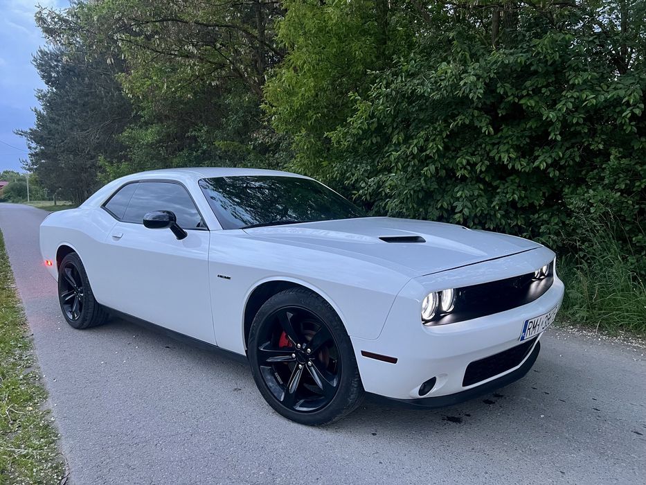Dodge Challenger RT Hemi V8