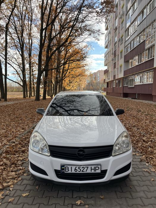 Продам Opel Astra H