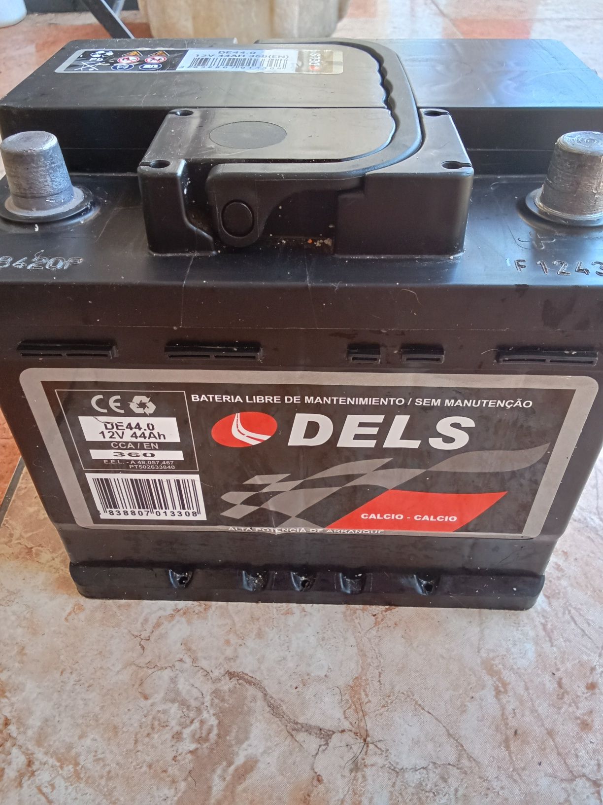 Bateria carro 44 Ah