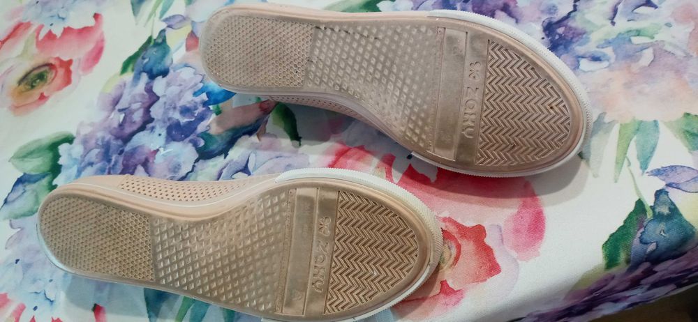 Buty Zoxy 40 blady róż