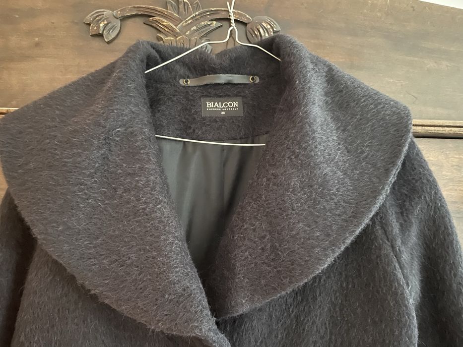 Czarny płaszcz wełniaby Bialcon alpaka i wełna owcza r.36-38