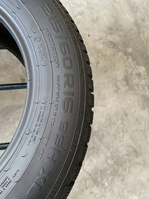 Шини 215/60/16 - 4шт Nokian WR D4 зима